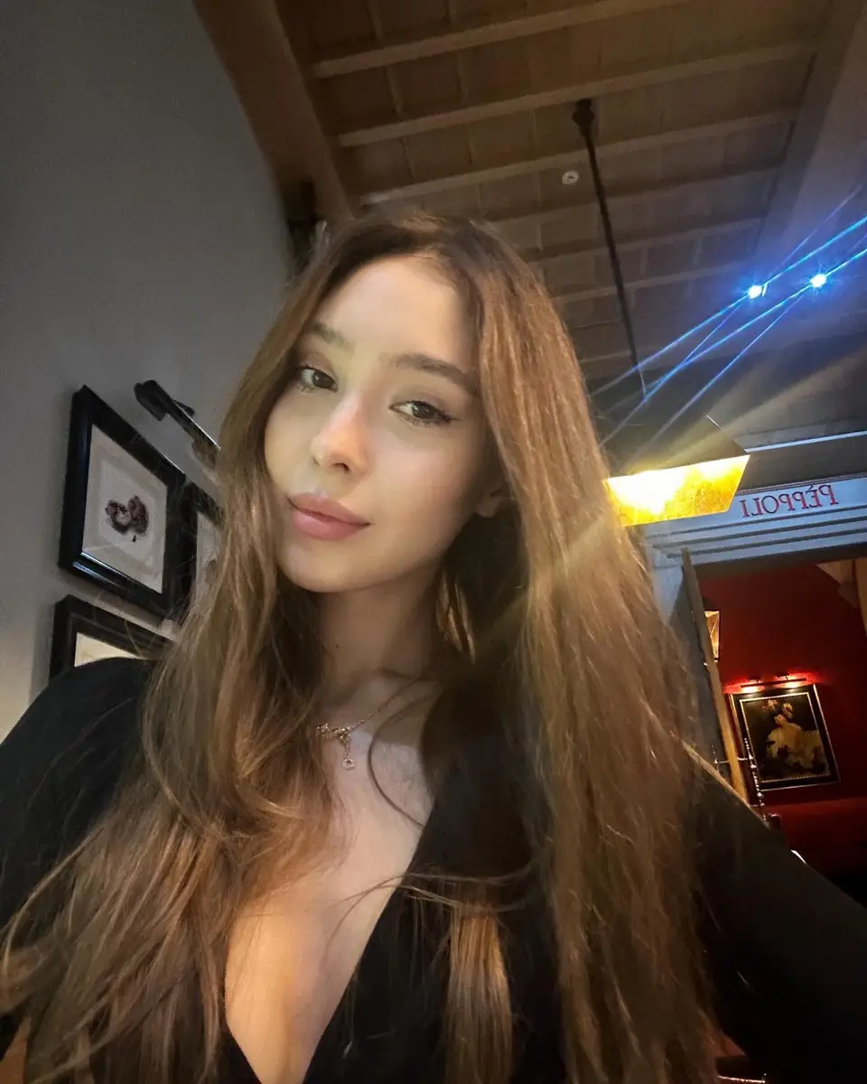 Elmira เอสคอร์ทในเมือง กรุงเทพฯ